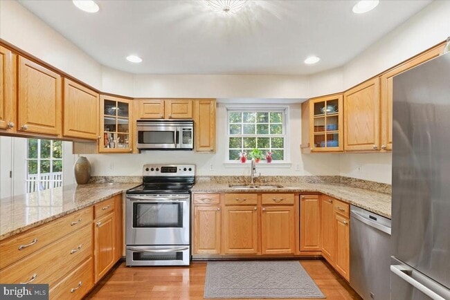 property at 1011 Doris Dr