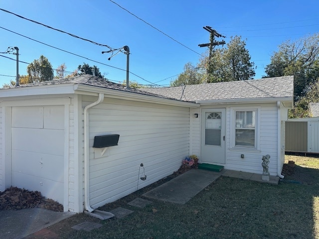 property at 2813 N Robinson Ave