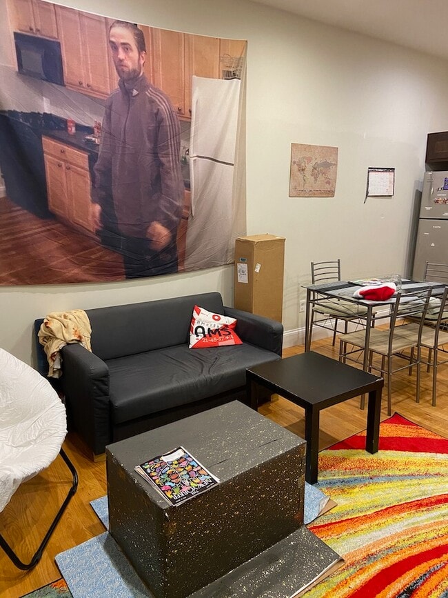 53 Delle Ave, Unit 11