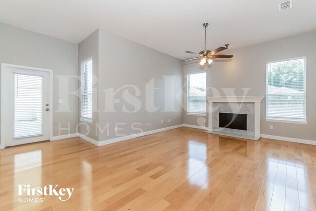 863 Songbird Dr in Orange Park, FL - Building Photo - Building Photo