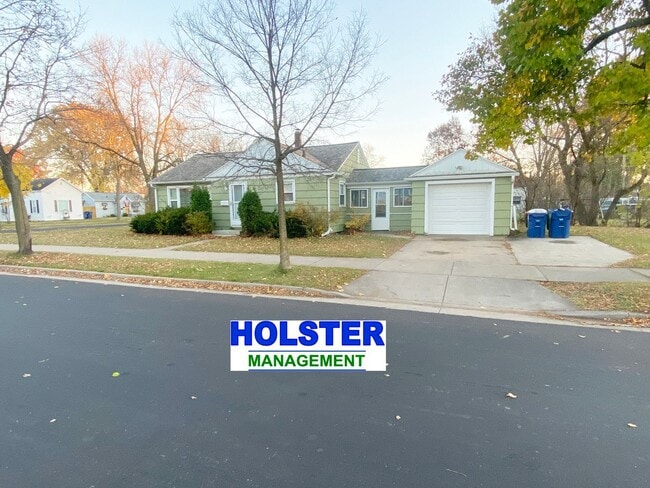 property at 1101 W Rosecrans St