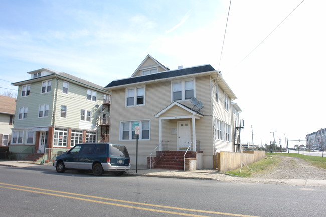 61 2nd Ave in Long Branch, NJ - Building Photo - Building Photo