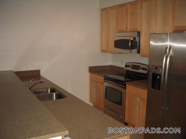 26 New Derby St, Unit 407