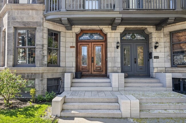 4299 Blvd. De Maisonneuve Ouest in Westmount, QC - Building Photo - Building Photo