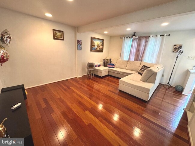 18704 Pintail Ln in Gaithersburg, MD - Building Photo - Building Photo