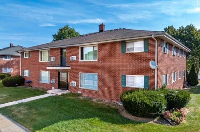 property at 324 E Monroe Ave
