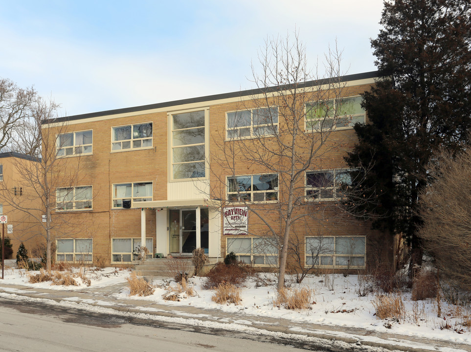 Bayview Apartments in Hamilton, ON - Building Photo