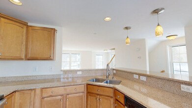 0 Village Dr in Meredith, NH - Foto de edificio - Building Photo