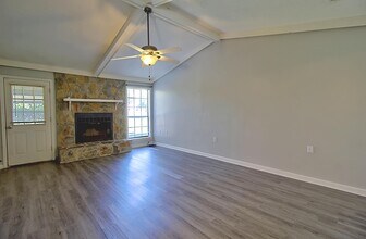 622 Livingston Ct in Hinesville, GA - Building Photo - Building Photo