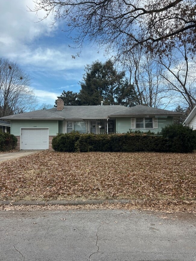 property at 1245 E Cozy St