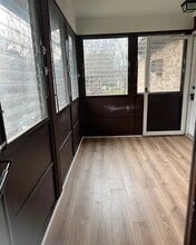 103 Amberly Dr, Unit G in Englishtown, NJ - Foto de edificio - Building Photo