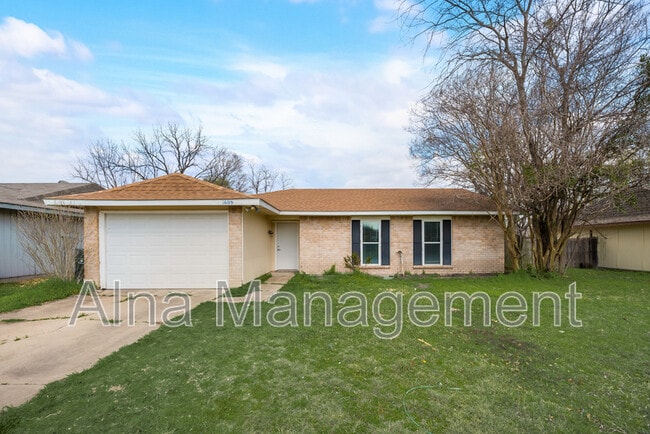 property at 1609 Whiteoak Dr