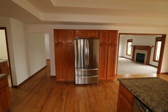 21391 Marina Cir in Macomb, MI - Building Photo - Building Photo