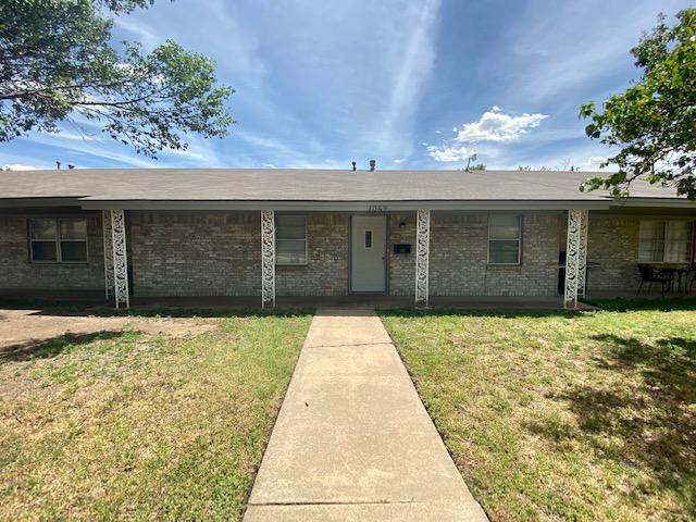 1052 N Wells St in Pampa, TX - Building Photo