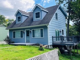 1466 NY-292 in Holmes, NY - Building Photo