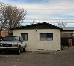 310-312 Charleston SE in Albuquerque, NM - Building Photo - Building Photo