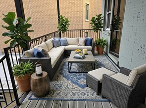 4414 N Clark St in Chicago, IL - Building Photo - Building Photo