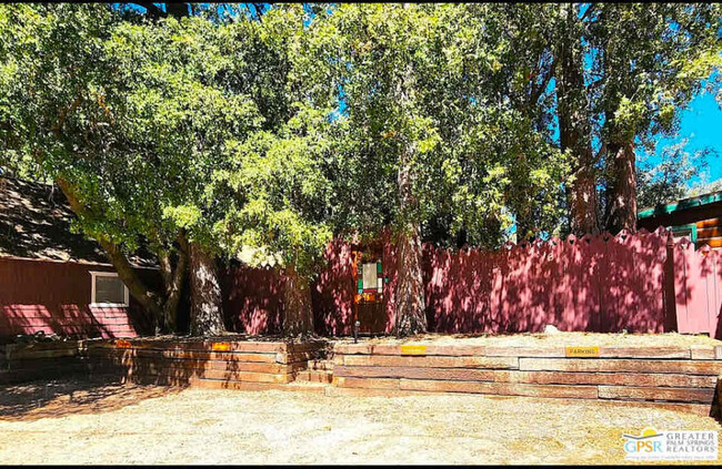 25305 Marion Ridge Dr in Idyllwild, CA - Building Photo - Building Photo