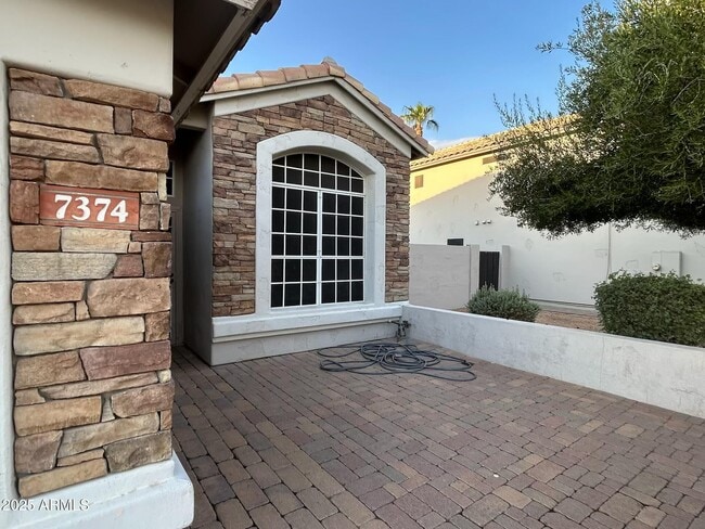 7374 W Los Gatos Dr in Glendale, AZ - Building Photo - Building Photo