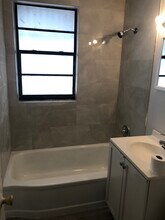 1434 NE 134th Rd in North Miami, FL - Building Photo - Building Photo