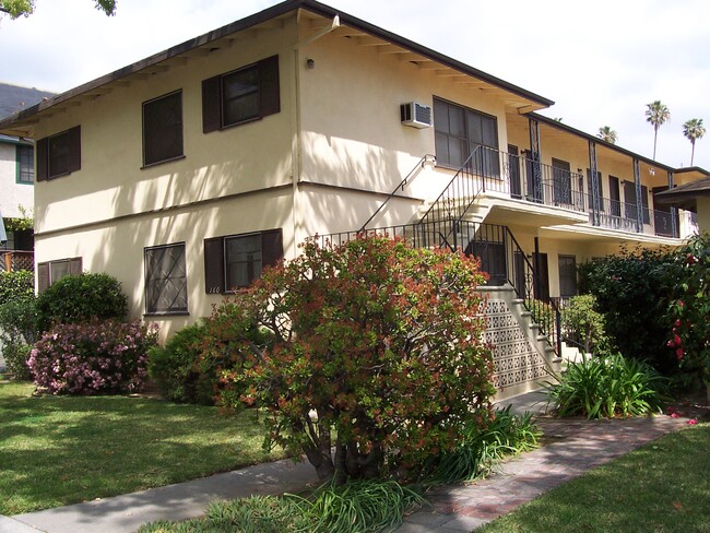 160 N Sierra Bonita Ave, Unit Front unit in Pasadena, CA - Building Photo - Building Photo