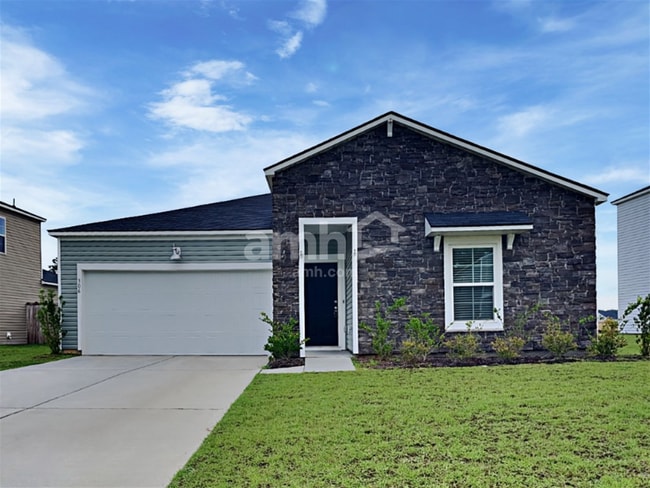 property at 306 Squire Pope Rd