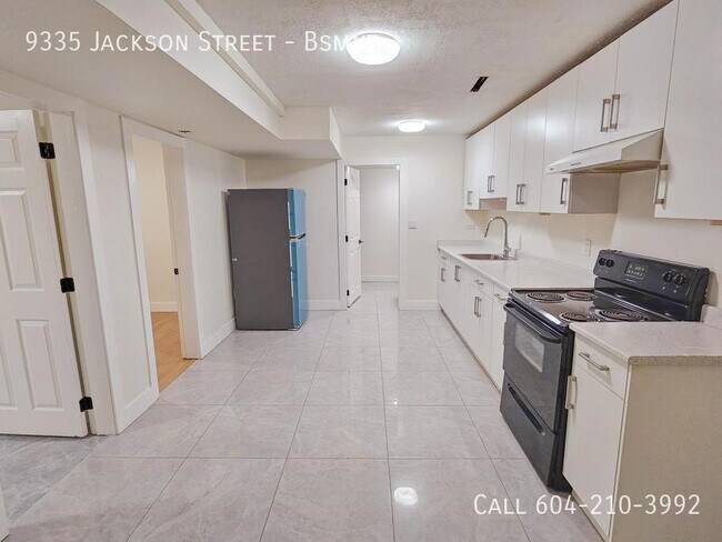 9335 Jackson St in Chilliwack, BC - Building Photo - Building Photo