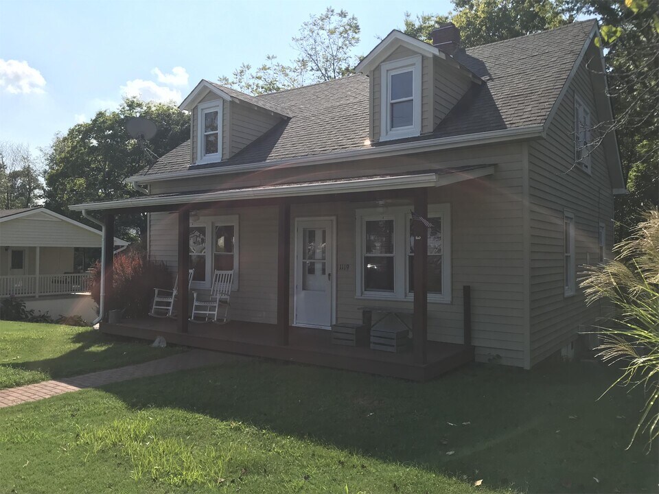 1119 Wildey Way in Washington, MO - Building Photo