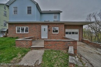 189 Johnson St in Pittston, PA - Building Photo - Building Photo
