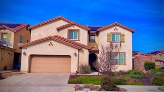 11998 Santiam Ct in Jurupa Valley, CA - Building Photo