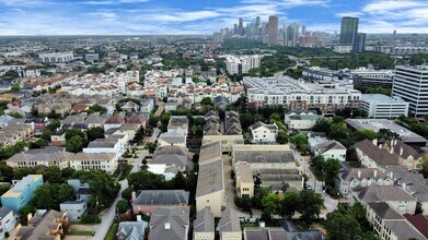 5526 Crooms St in Houston, TX - Building Photo - Building Photo