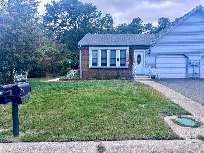 6A Winthrop Pl in Manchester Township, NJ - Building Photo - Building Photo