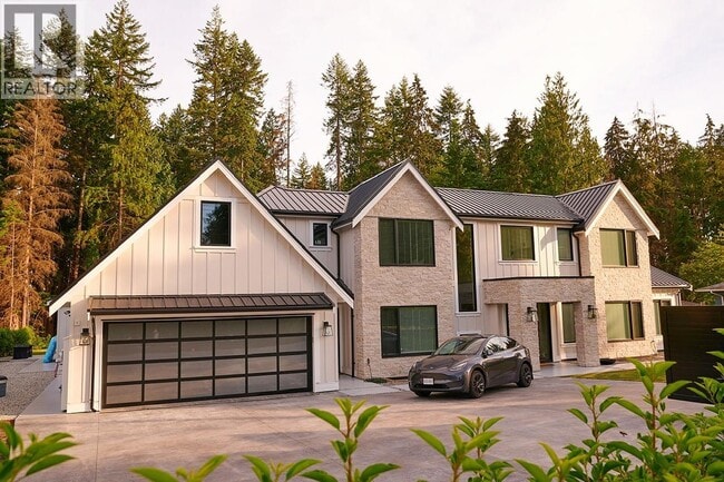 property at 372 Moyne Dr