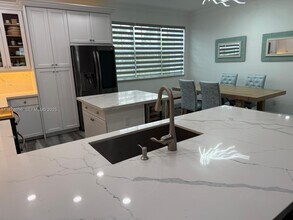 2863 SW 120th Terrace in Miramar, FL - Building Photo - Building Photo