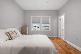 211 Princeton St, Unit 1 in Boston, MA - Building Photo - Building Photo