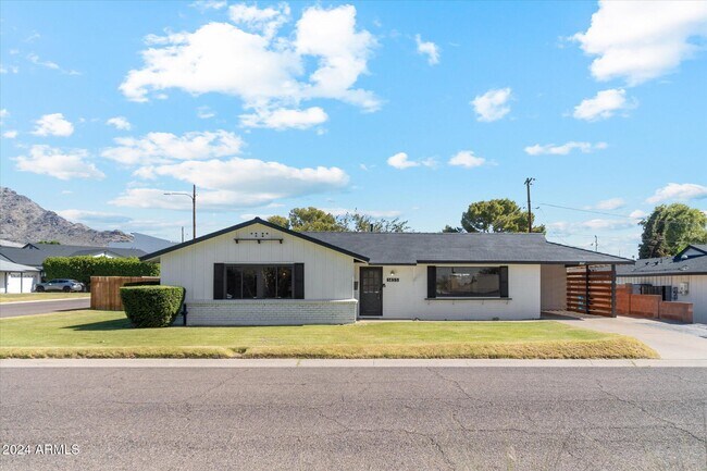 property at 1455 E Tuckey Ln