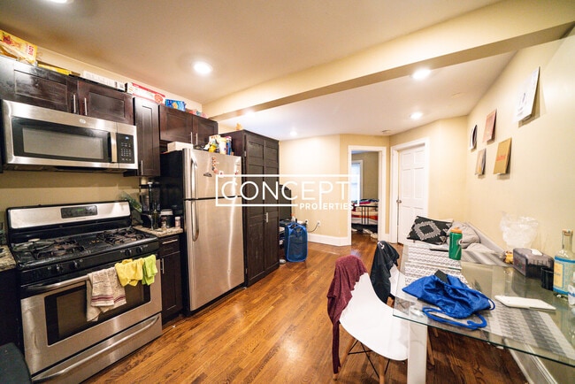 4 Burke St in Boston, MA - Building Photo - Building Photo