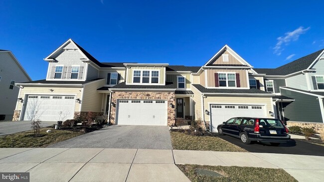 property at 730 Quarry Point Rd