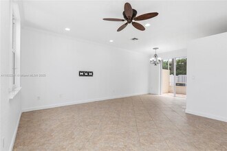 1430 NW 154th Ln in Pembroke Pines, FL - Building Photo - Building Photo