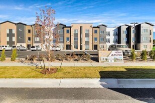 1260 Bookcliff Ave in Grand Junction, CO - Building Photo