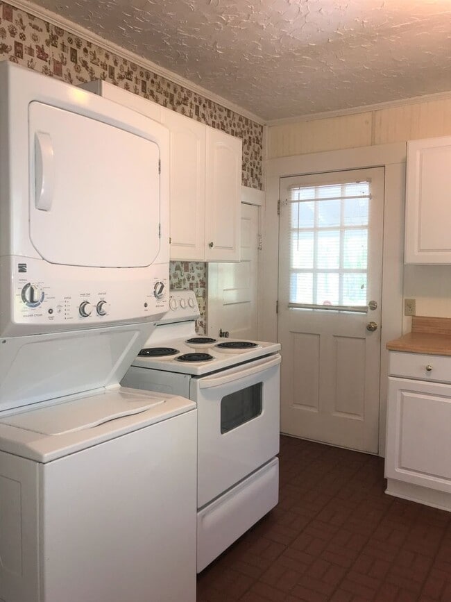 137 Virginia Ave in Alberta, VA - Building Photo - Building Photo