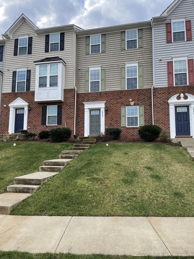 property at 2029 Verona Ct