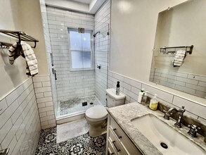 35 Foster St, Unit 1 in Boston, MA - Building Photo - Building Photo