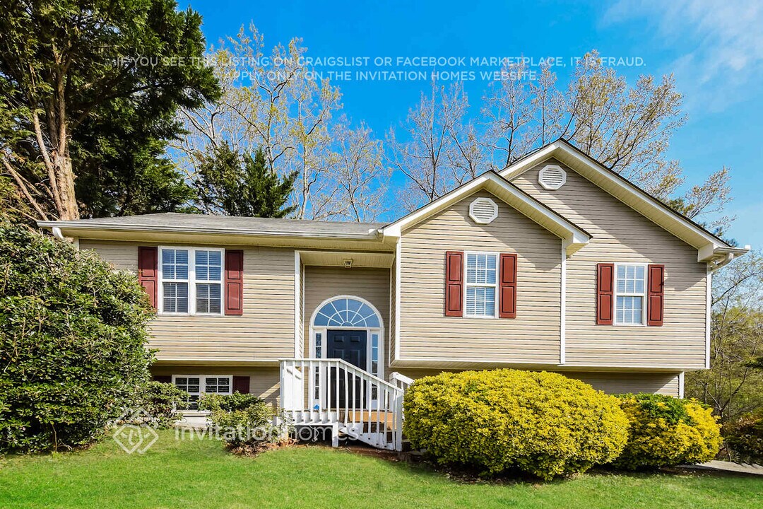 37 Fouche Dr SW in Cartersville, GA - Building Photo