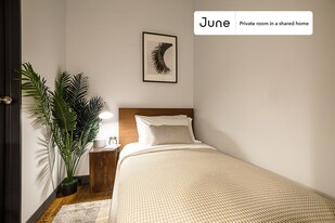 Room in Shared 4 bed/2 bath home in New York, NY - Building Photo