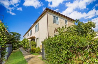 1815 S New Hampshire Ave in Los Angeles, CA - Building Photo - Primary Photo