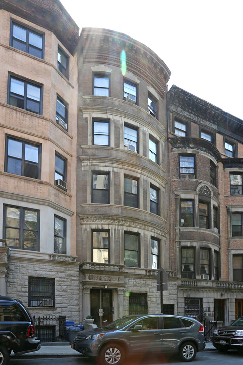 308 W 78th St in New York, NY - Building Photo