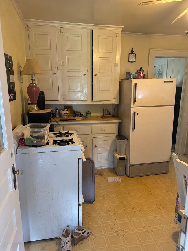 43 Leroy St, Unit 2R in Binghamton, NY - Building Photo - Building Photo