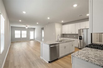 901 Rosemary Hl Dr in McKinney, TX - Building Photo - Building Photo