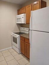 1009 Briarwood Rd in Carterville, IL - Building Photo - Building Photo